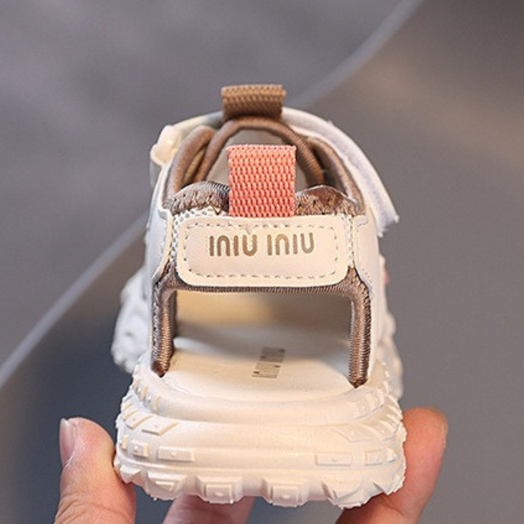 Pomi Sandal Tự Tin - Chi tiết 3